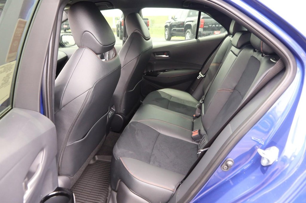 Toyota COROLLA HB Vehicle Full-screen Gallery Image 10