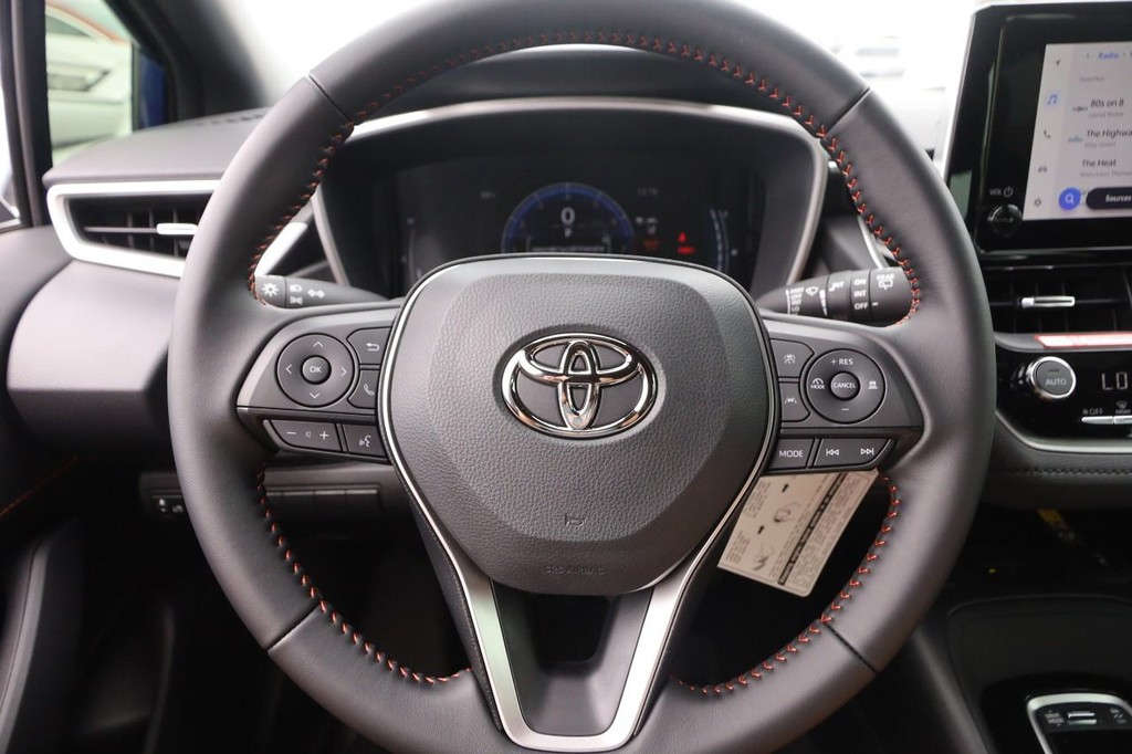 Toyota COROLLA HB Vehicle Full-screen Gallery Image 11