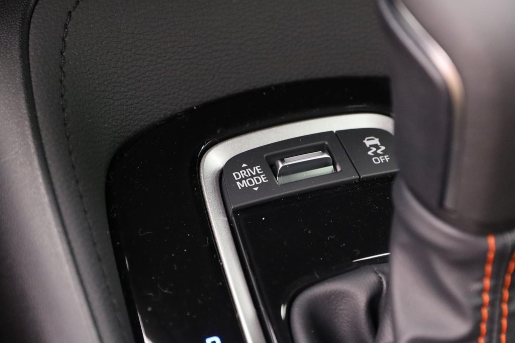 Toyota COROLLA HB Vehicle Full-screen Gallery Image 21