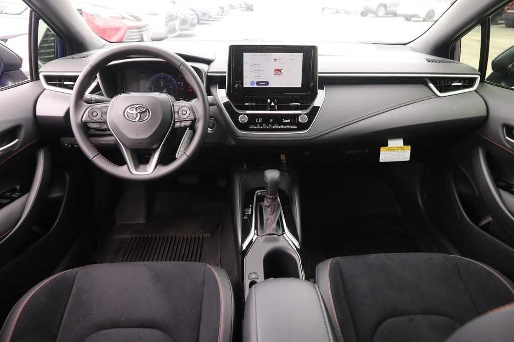 Toyota COROLLA HB Vehicle Full-screen Gallery Image 23