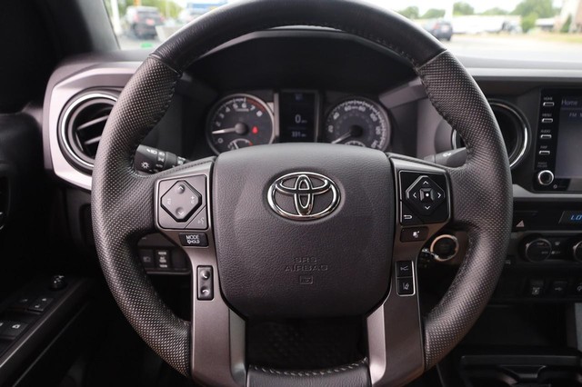 Toyota Tacoma 4WD Vehicle Image 10