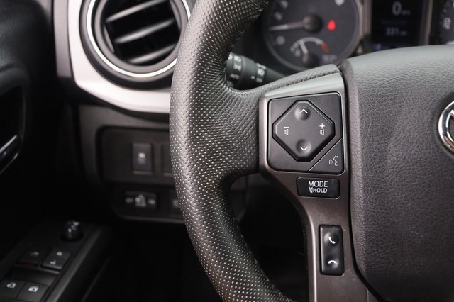 Toyota Tacoma 4WD Vehicle Image 11