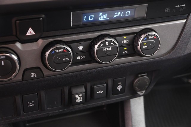 Toyota Tacoma 4WD Vehicle Image 17