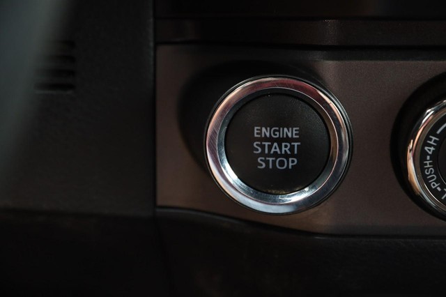 Toyota Tacoma 4WD Vehicle Image 18