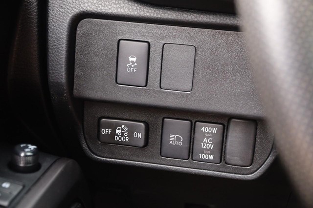 Toyota Tacoma 4WD Vehicle Image 20
