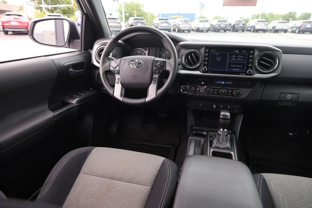 Toyota Tacoma 4WD Vehicle Image 22