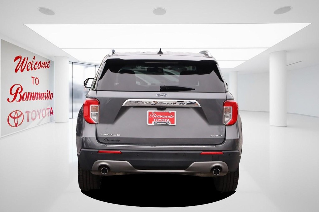 Ford Explorer Vehicle Full-screen Gallery Image 06