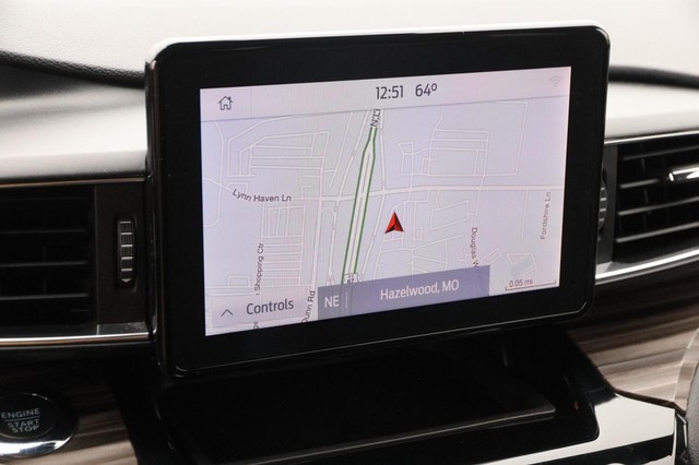 Ford Explorer Vehicle Image 18