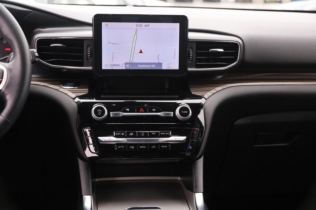 Ford Explorer Vehicle Image 27