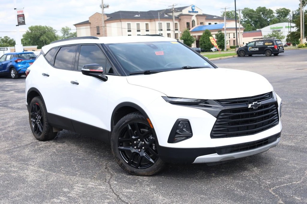 Chevrolet Blazer Vehicle Full-screen Gallery Image 02