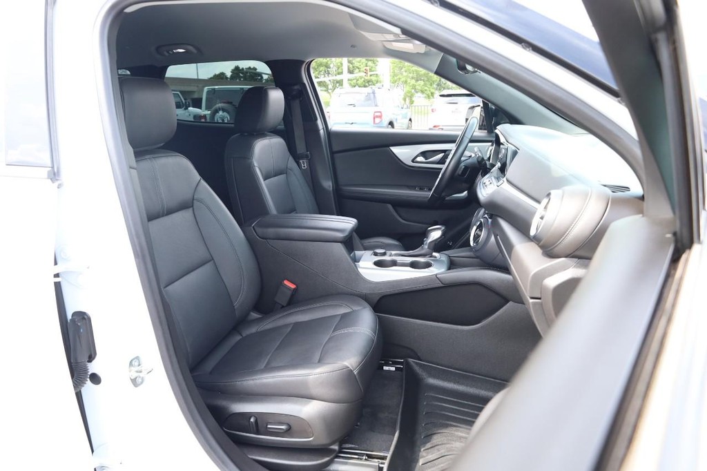 Chevrolet Blazer Vehicle Full-screen Gallery Image 23