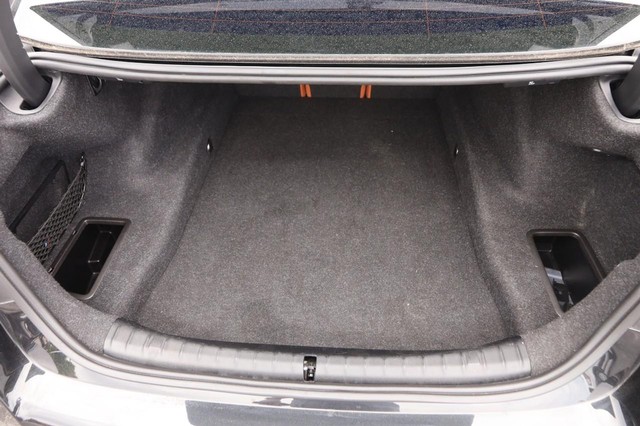BMW M5 Vehicle Image 07