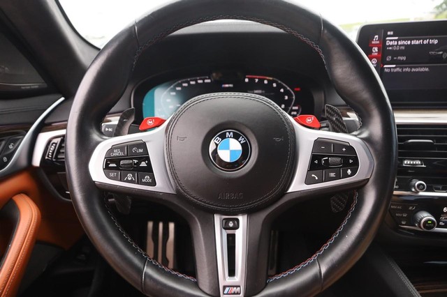 BMW M5 Vehicle Image 12