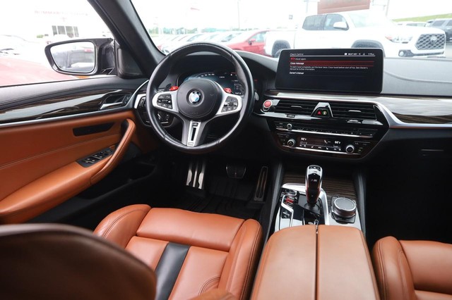 BMW M5 Vehicle Image 25