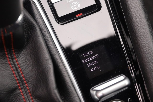 Jeep Compass Vehicle Image 19
