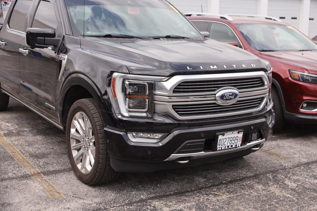 Ford F-150 Vehicle Full-screen Gallery Image 02