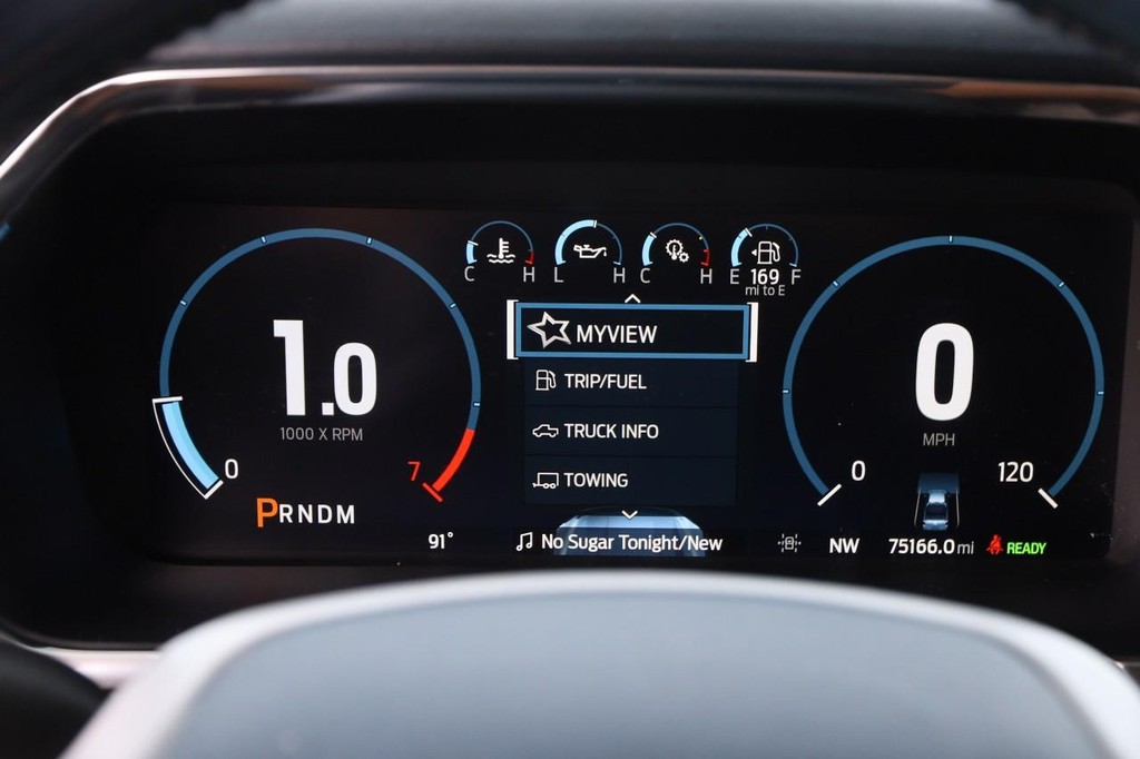 Ford F-150 Vehicle Full-screen Gallery Image 14