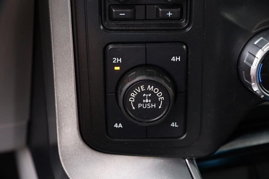 Ford F-150 Vehicle Full-screen Gallery Image 20