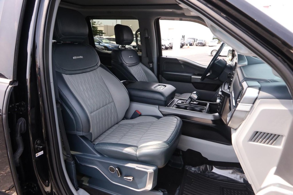 Ford F-150 Vehicle Full-screen Gallery Image 28