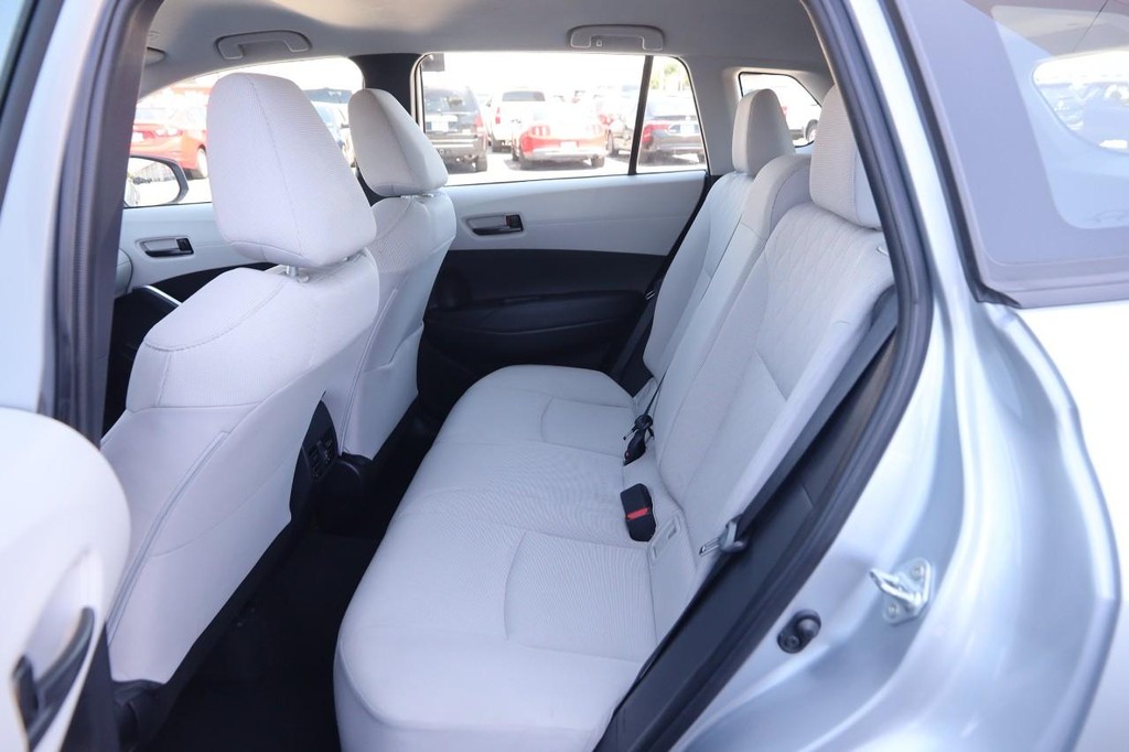 Toyota Corolla Cross Vehicle Full-screen Gallery Image 22