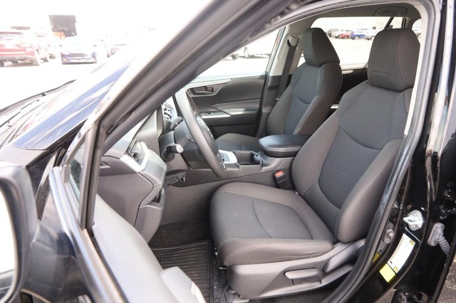 Toyota RAV4 Vehicle Image 08
