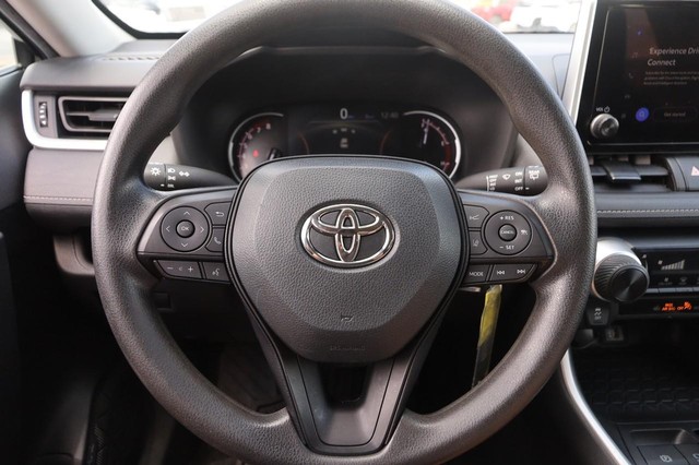 Toyota RAV4 Vehicle Image 10