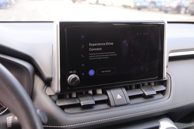 Toyota RAV4 Vehicle Image 14