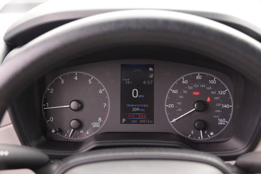 Toyota Corolla Cross Vehicle Full-screen Gallery Image 13