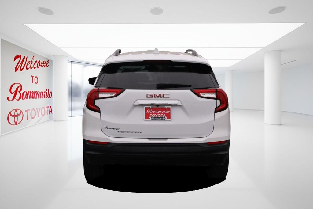 GMC Terrain Vehicle Full-screen Gallery Image 6