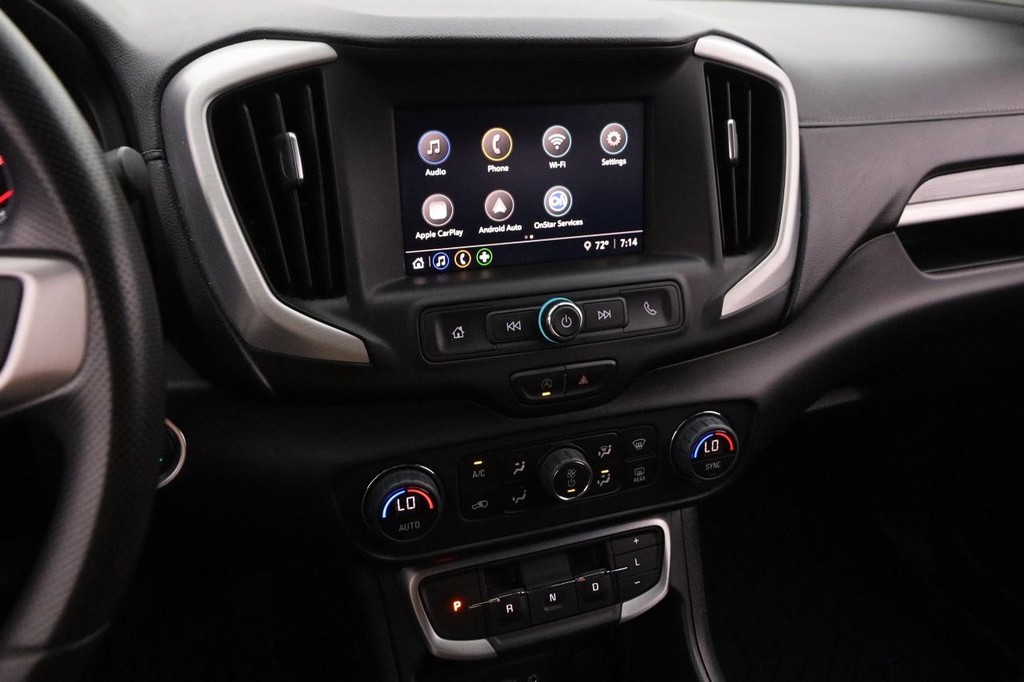 GMC Terrain Vehicle Full-screen Gallery Image 15