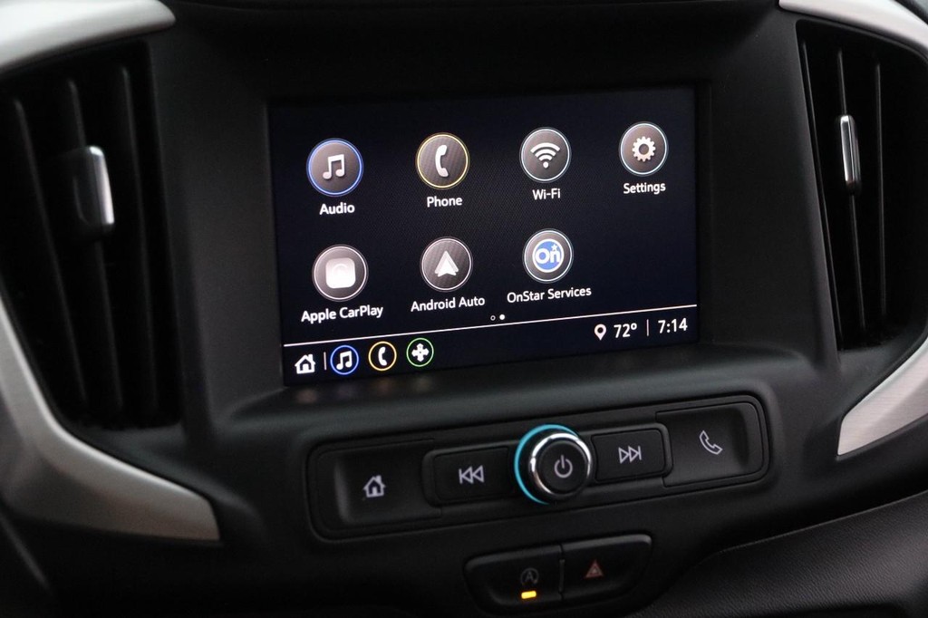 GMC Terrain Vehicle Full-screen Gallery Image 16