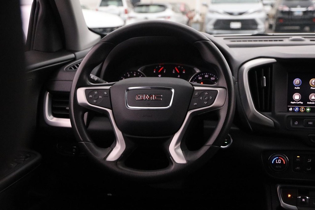 GMC Terrain Vehicle Full-screen Gallery Image 23