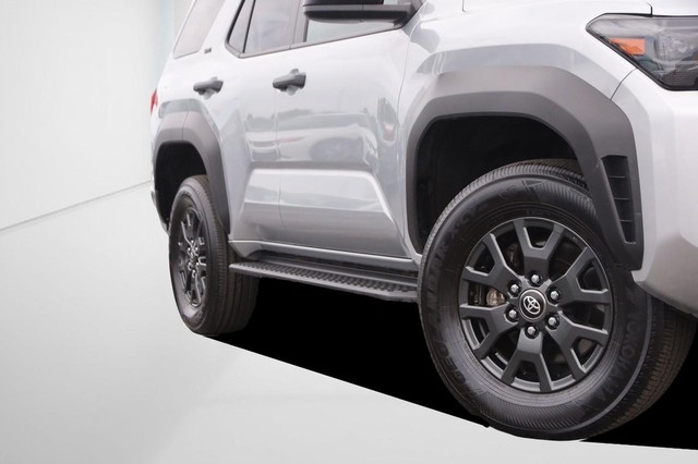 Toyota 4Runner Vehicle Image 03
