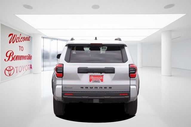 Toyota 4Runner Vehicle Image 06