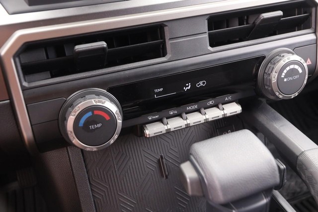 Toyota 4Runner Vehicle Image 16