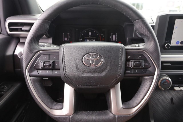 Toyota 4Runner Vehicle Image 24