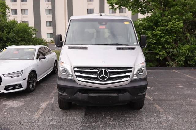 Mercedes-Benz Sprinter Crew Vans Vehicle Image 03