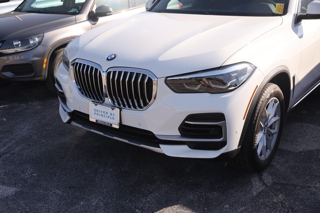 BMW X5 Vehicle Image 02