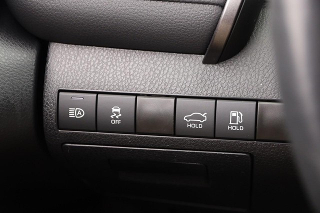 Toyota Camry Vehicle Image 21