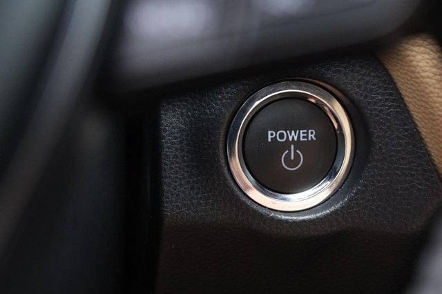 Toyota RAV4 Vehicle Image 16