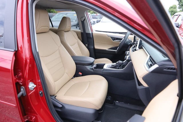 Toyota RAV4 Vehicle Image 27