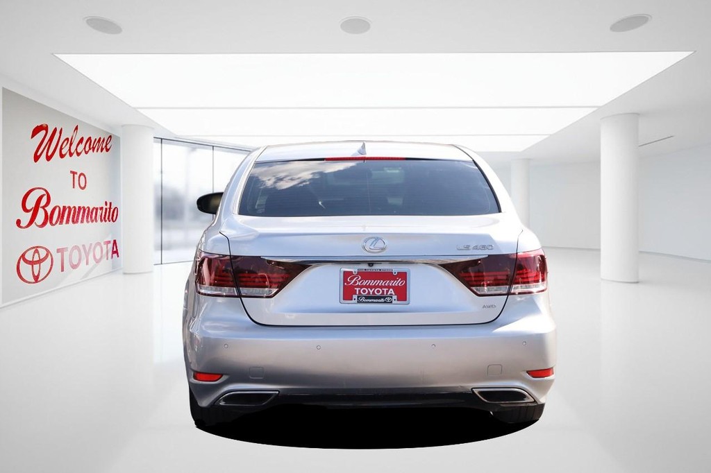 Lexus LS 460 Vehicle Full-screen Gallery Image 6