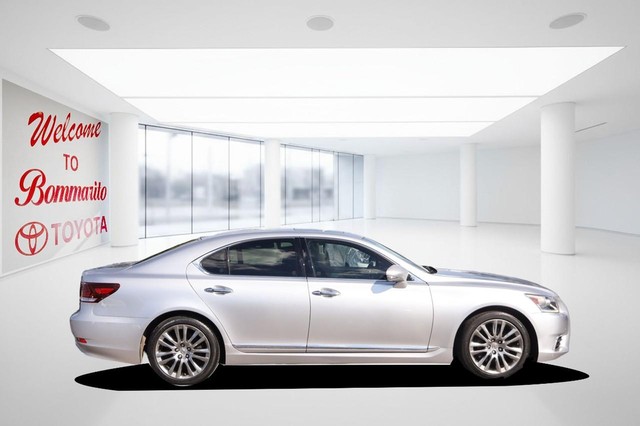 Lexus LS 460 Vehicle Image 05