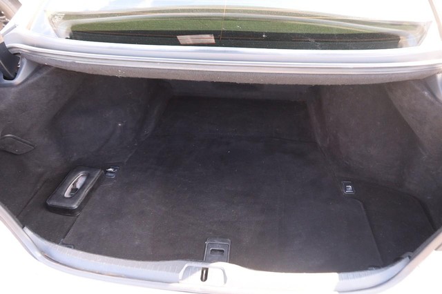 Lexus LS 460 Vehicle Image 07