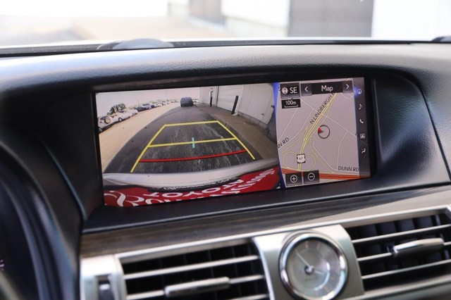 Lexus LS 460 Vehicle Image 16