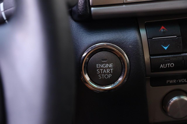 Lexus LS 460 Vehicle Image 18