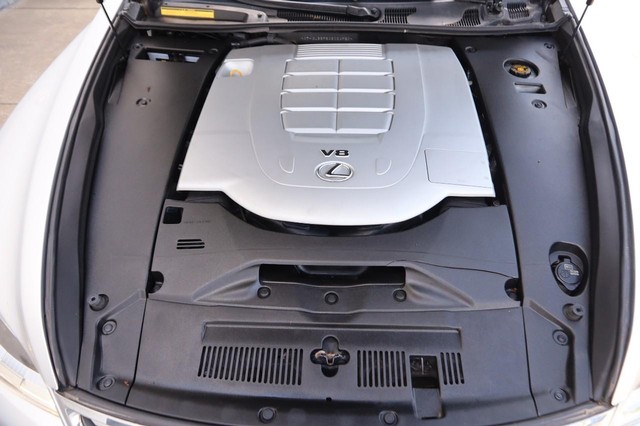 Lexus LS 460 Vehicle Image 29