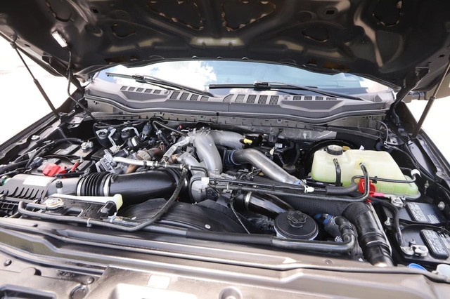 Ford Super Duty F-250 SRW Vehicle Image 28