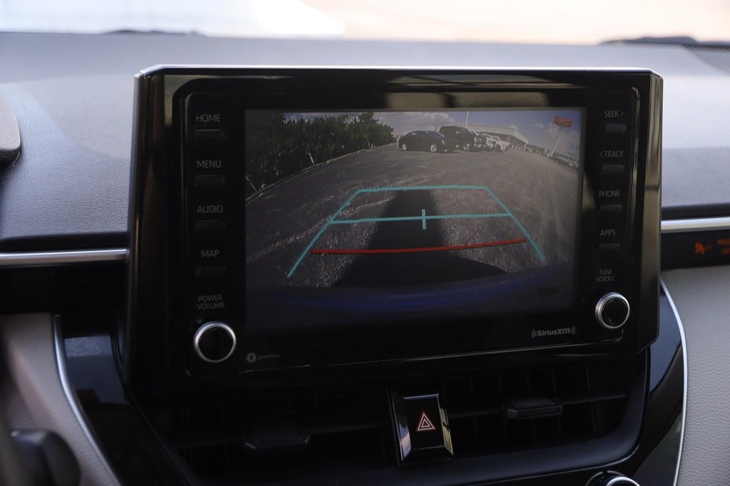 Toyota Corolla Vehicle Full-screen Gallery Image 16