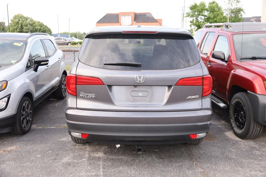 Honda Pilot Vehicle Full-screen Gallery Image 5